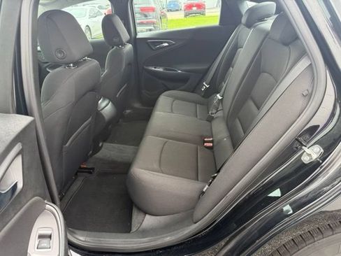 Used 2021 Chevrolet Malibu LS FWD image 17
