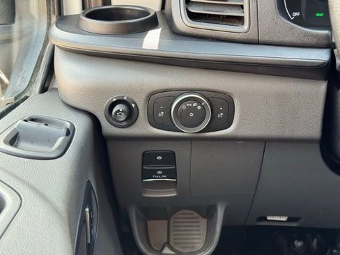 Used 2022 Ford E-Transit 148 High Roof w/ Load Area Protection Package image 22