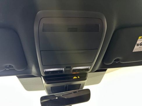 Used 2025 MAZDA CX-70 3.3 Turbo S w/ Premium Package image 24