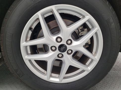 Used 2024 Ford Edge SEL image 31