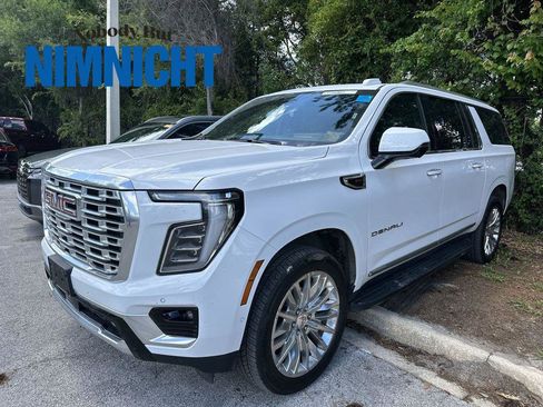 Used 2025 GMC Yukon XL Denali AWD/4WD image 1