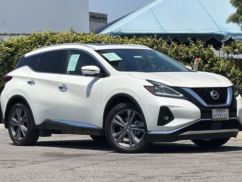 Used 2022 Nissan Murano Platinum w/ Cargo Package FWD image 2