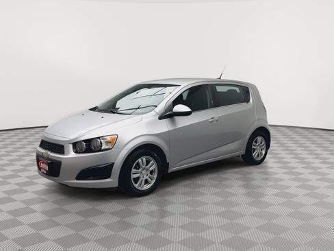 Used 2014 Chevrolet Sonic LT image 26