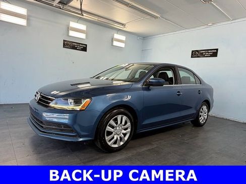 Used 2017 Volkswagen Jetta S FWD image 3
