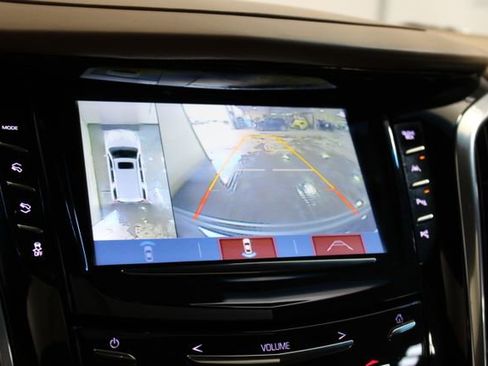 Used 2019 Cadillac Escalade Platinum AWD/4WD image 23