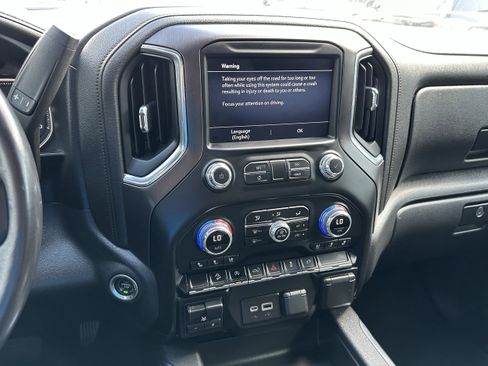 Used 2021 GMC Sierra 1500 AT4 image 24