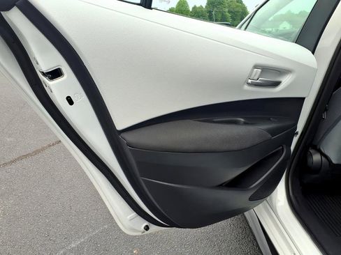 Used 2026 Toyota Corolla SE FWD image 13