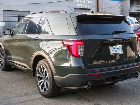 New 2023 Ford Explorer ST-Line w/ Class IV Trailer Tow Package image 8