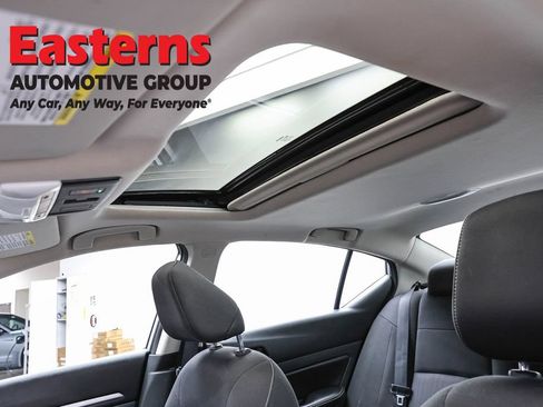 Used 2023 Nissan Altima 2.5 SV w/ SV Premium Package AWD/4WD image 34