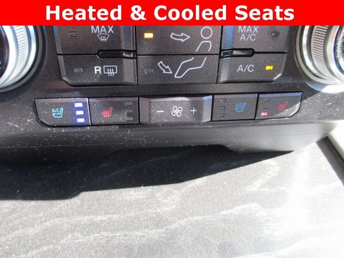 Used 2019 Ford F350 Platinum w/ Platinum Ultimate Package image 18