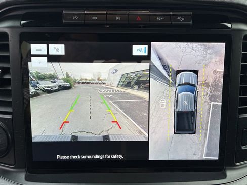 Used 2021 Ford F150 Platinum w/ FX4 Off-Road Package image 16