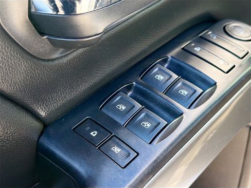 Used 2017 Chevrolet Silverado 1500 LT w/ All Star Edition image 18