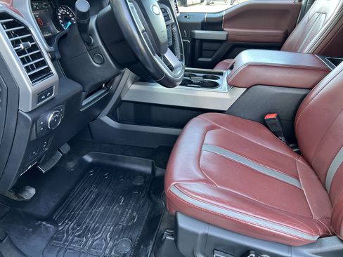 Used 2019 Ford F350 Platinum w/ Platinum Ultimate Package image 16