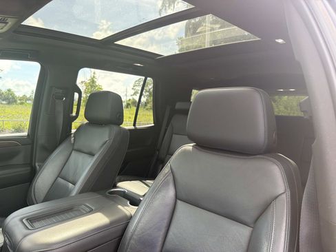 Used 2021 Chevrolet Tahoe Z71 w/ Z71 Signature Package AWD/4WD image 21