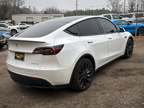 Used 2022 Tesla Model Y Performance image 14