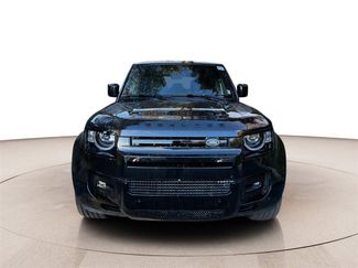 Used 2023 Land Rover Defender 110 V8 video 2