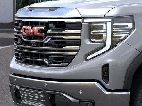 New 2026 GMC Sierra 1500 SLT AWD/4WD image 13