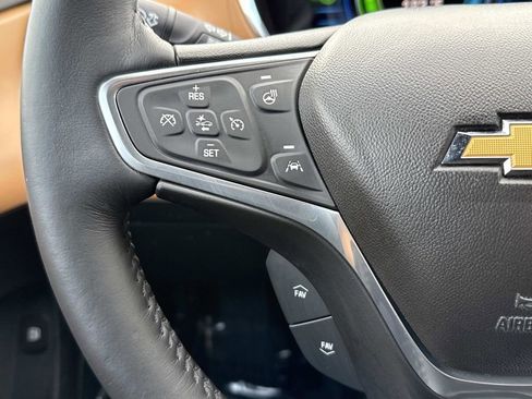 Used 2016 Chevrolet Volt Premier w/ Driver Confidence Package FWD image 22