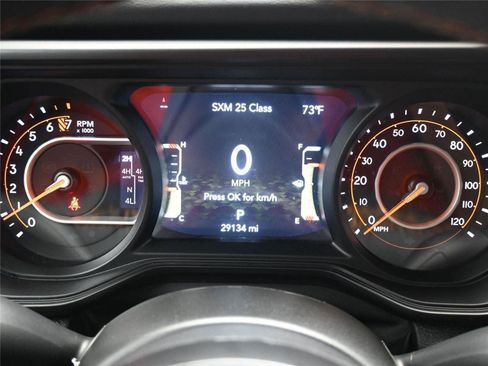 Used 2024 Jeep Gladiator Mojave image 12