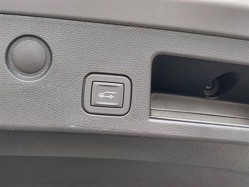 Used 2026 Chevrolet Equinox ACTIV w/ Convenience Package III FWD image 13