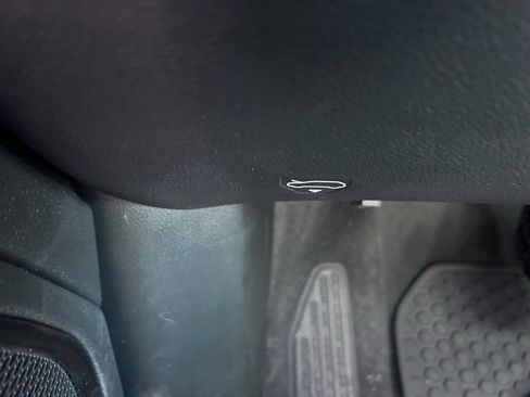 New 2026 Jeep Compass Latitude image 25