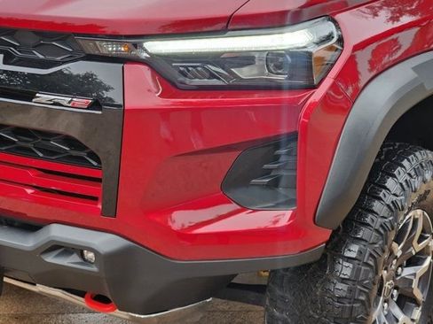 Used 2025 Chevrolet Colorado ZR2 image 16