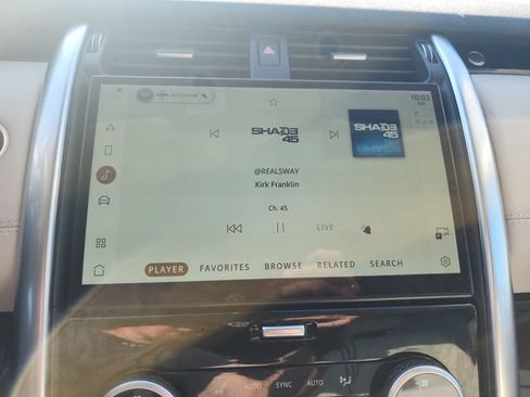 Used 2023 Land Rover Discovery S AWD/4WD image 22