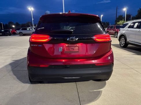 Certified 2022 Chevrolet Bolt LT FWD image 6