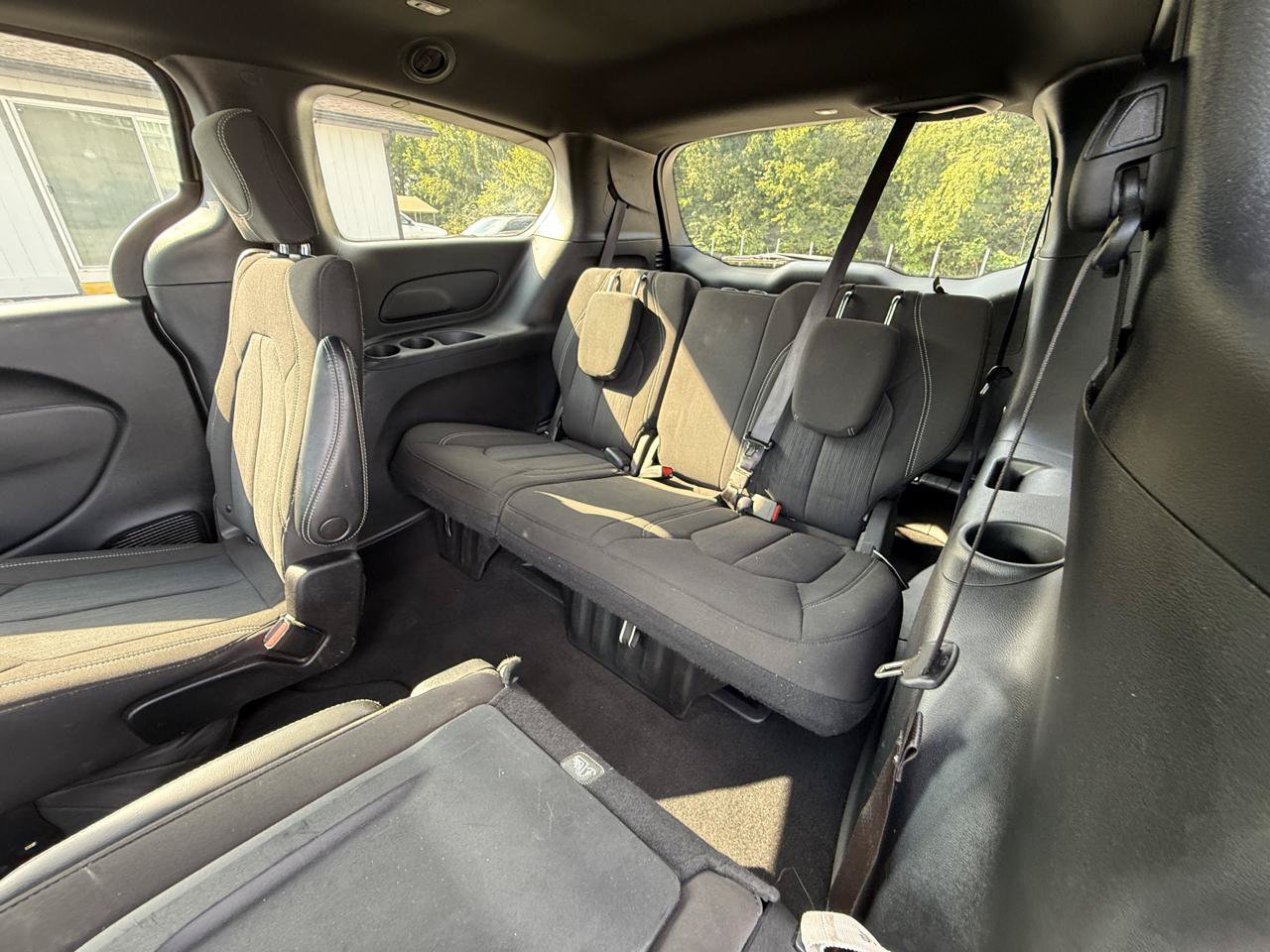 Used 2023 Chrysler Pacifica Touring FWD image 27