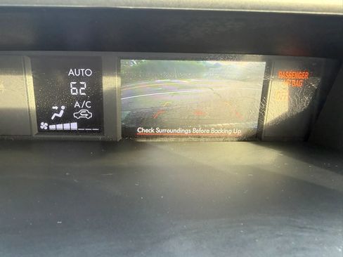 Used 2014 Subaru Forester 2.5i Limited AWD/4WD image 25