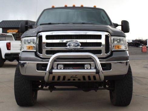 Used 2005 Ford F350 Lariat AWD/4WD image 28
