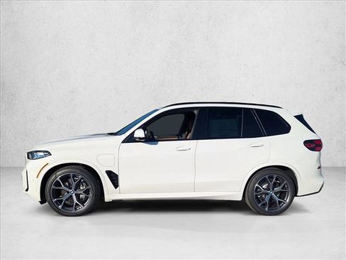 New 2026 BMW X5 xDrive50e w/ M Sport Package image 5
