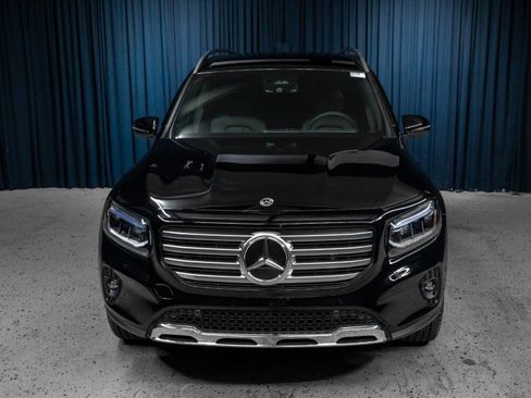 New 2025 Mercedes-Benz GLB 250 image 2