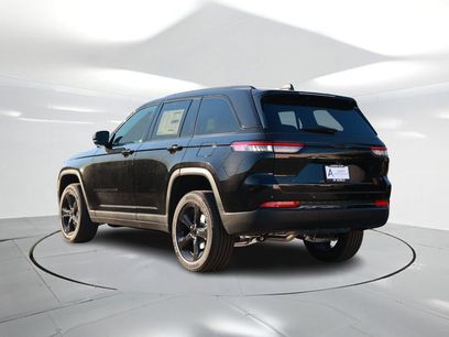 New 2025 Jeep Grand Cherokee Altitude