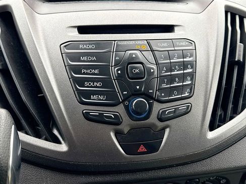 Used 2019 Ford Transit 250 130 Medium Roof image 15