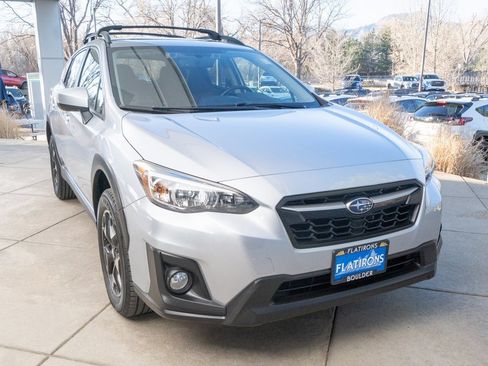 Used 2020 Subaru Crosstrek 2.0i Premium w/ Moonroof Package 2 image 2