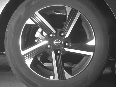 Used 2025 Nissan Sentra SV FWD image 15