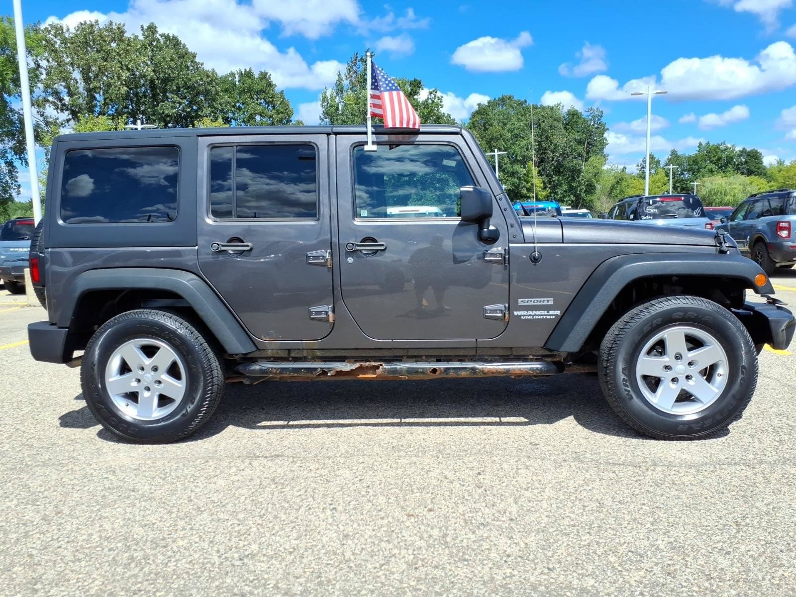 Used 2016 Jeep Wrangler Unlimited Sport w/ Quick Order Package 24S AWD/4WD image 9