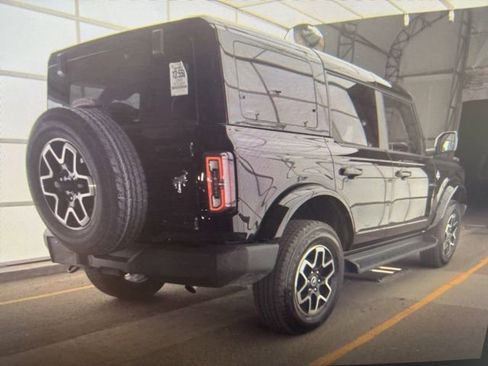 Used 2025 Ford Bronco Outer Banks image 19