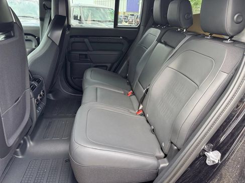 New 2026 Land Rover Defender 110 OCTA AWD/4WD image 9
