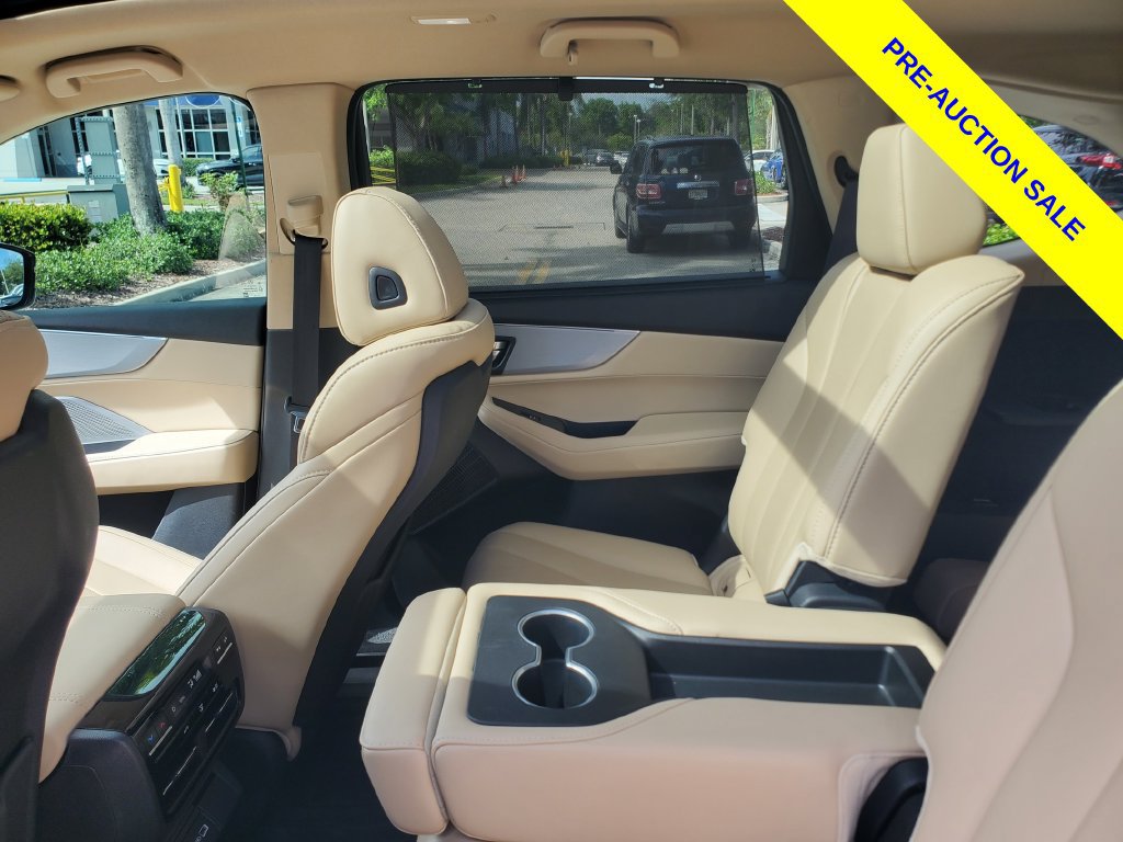 Used 2024 Acura MDX w/ Technology Package FWD image 12
