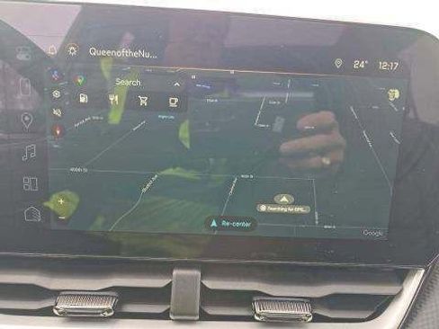 Used 2025 Chevrolet Equinox RS w/ Safety and Technology Package image 3