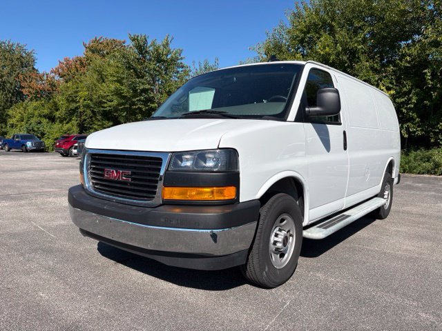 Used 2025 GMC Savana 2500 w/ Driver Convenience Package RWD image 1