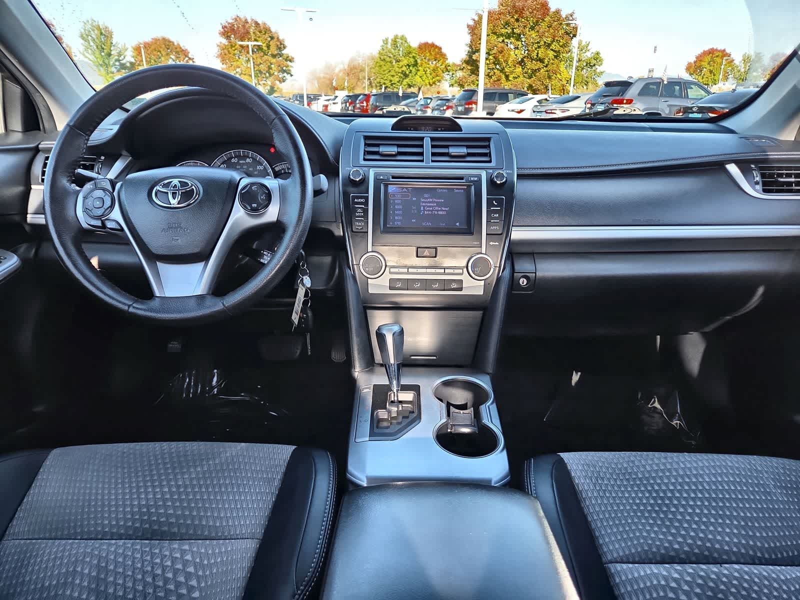 Used 2013 Toyota Camry SE FWD image 18