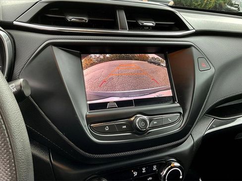 Certified 2021 Chevrolet TrailBlazer LT w/ Driver Confidence Package image 14