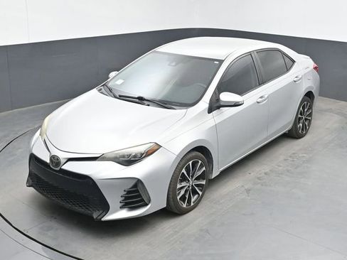 Used 2018 Toyota Corolla SE FWD image 21