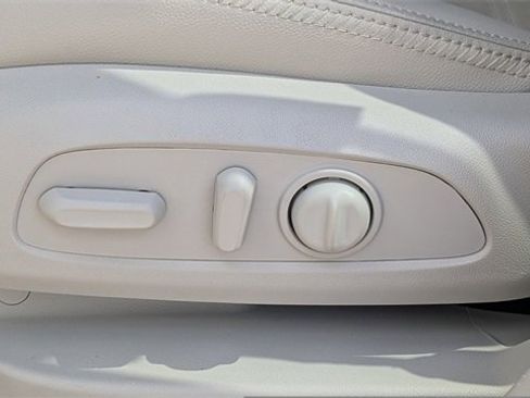 Used 2024 GMC Terrain Denali image 24