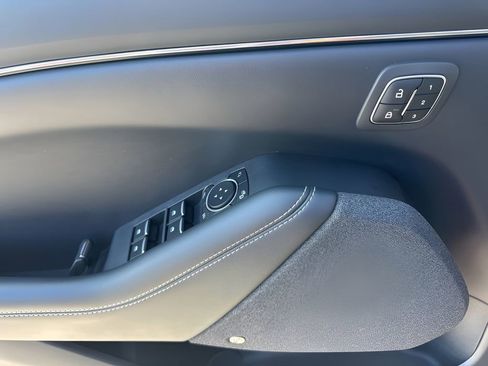 Used 2021 Ford Mustang Mach-E Premium image 28