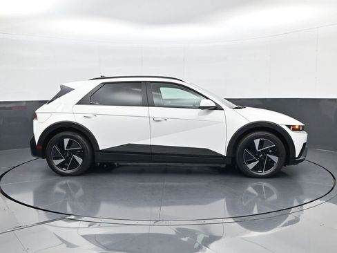 New 2025 Hyundai Ioniq 5 SEL image 4
