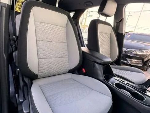 Used 2020 Chevrolet Equinox LT w/ Driver Convenience Package image 23